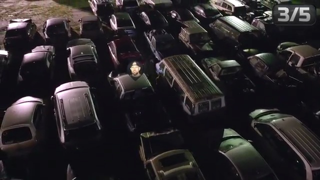 전 세계에서 가장 빠른 자동차 VS 치타 대결! 현실에서의 스피드 레이스 🚗💨 - 장면 3