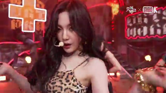 뮤직뱅크에서 펼쳐진 에스파의 'Dirty Work' 4K 원테이크 영상, 화제의 중심! - 장면 3