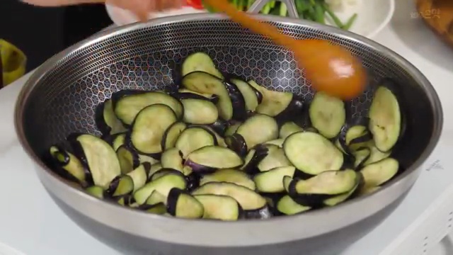 가지 음식 코너스톤: 환상의 가지 반찬 레시피 1등! 가지볶음부터 가지구이까지 완벽 가이드