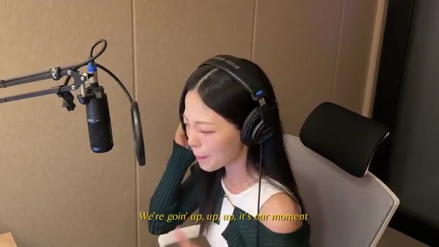 HYNN(박혜원)의 'Golden' 커버 곡으로 빛나는 Kpop! (HUNTR/X (Kpop Demon Hunters)) - 장면 2