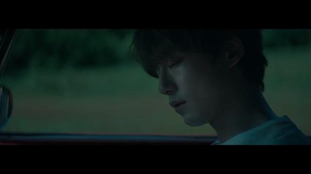 LISA와 Kentaro Sakaguchi의 마법 같은 만남: 숏필름 ‘DREAM’의 꿈같은 여정🌟 - 장면 2