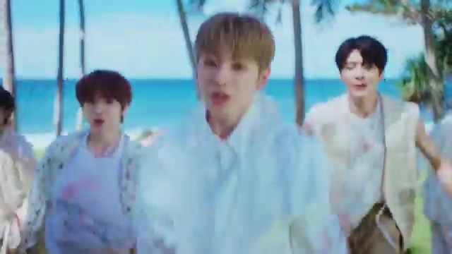 NCT WISH 'Surf' MV: 세 번째 미니앨범 COLOR의 선공개 곡 - 장면 2