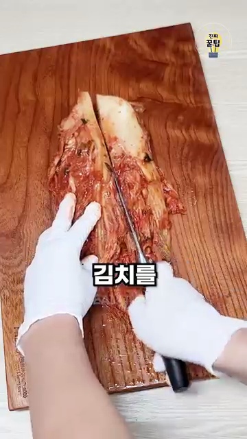 평생 유용한 10가지 생활 꿀팁: 주방 정리부터 싱크대 수리까지! - 장면 3