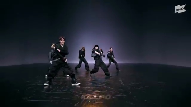 RIIZE의 화려한 무대 'Fame' 탐구: K-POP 원더킬포 최고의 순간! - 장면 3