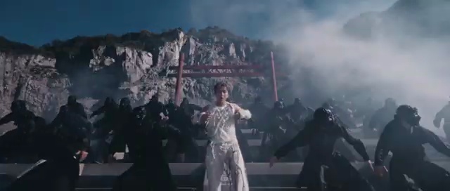 새로운 열풍을 일으킨 Stray Kids '신선놀음 (DIVINE)' 뮤직비디오 분석! - 장면 1